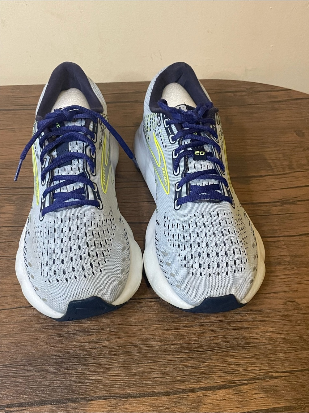 Brooks Women’s Running Shoes - Navy and Yellow Accents 9.5